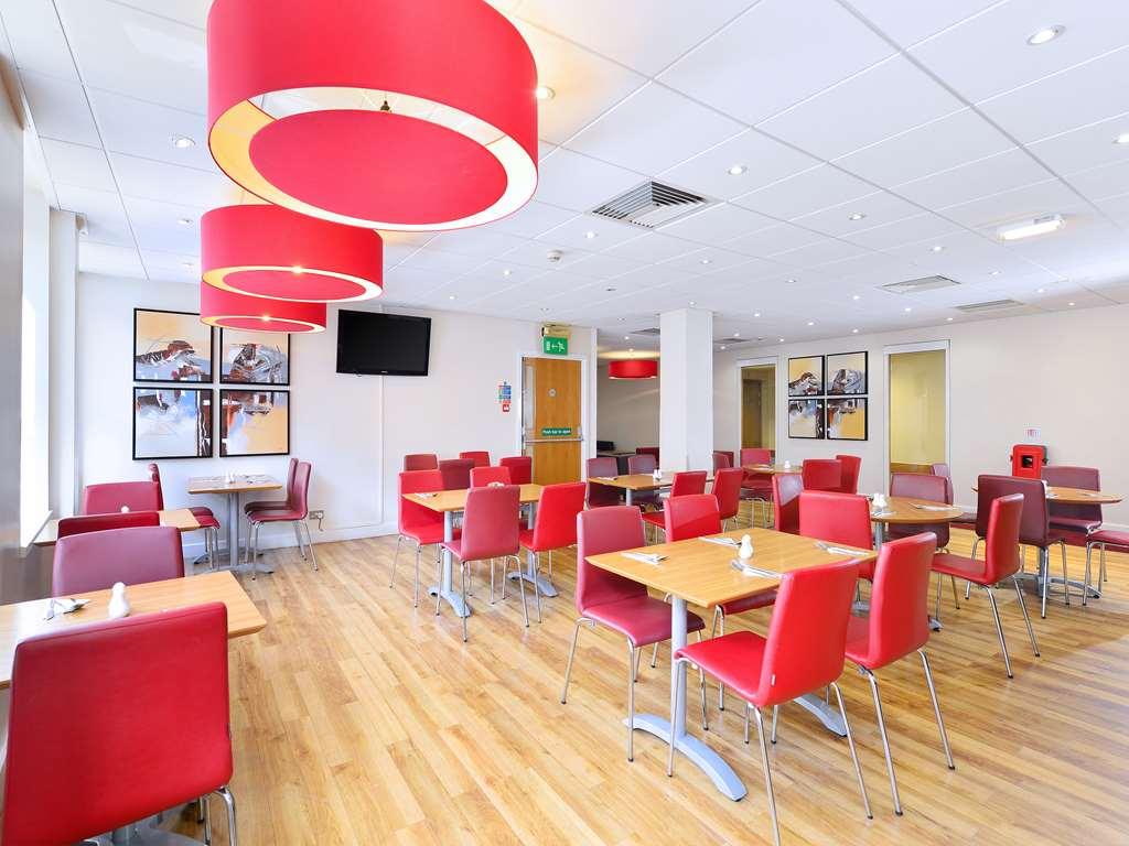 Travelodge Aberdeen Central Restoran foto