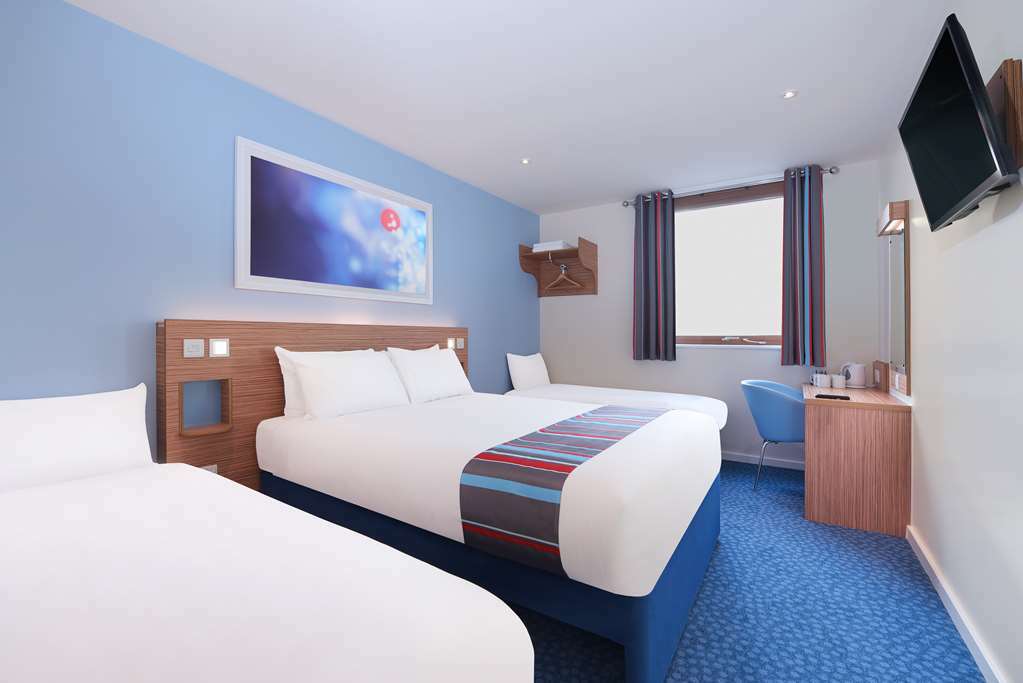 Travelodge Aberdeen Central Ruang foto